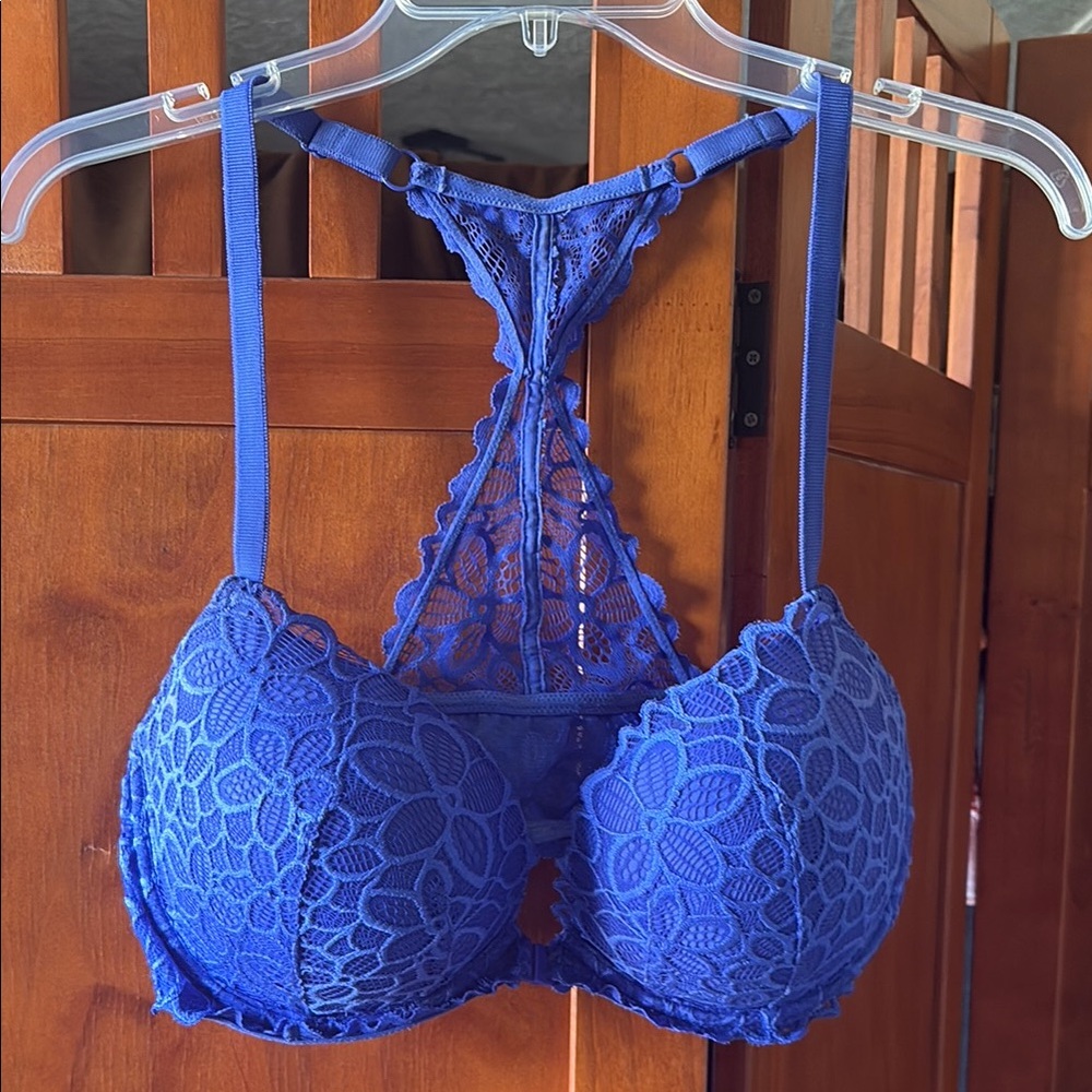 PINK Victoria's Secret Blue Lace Bra